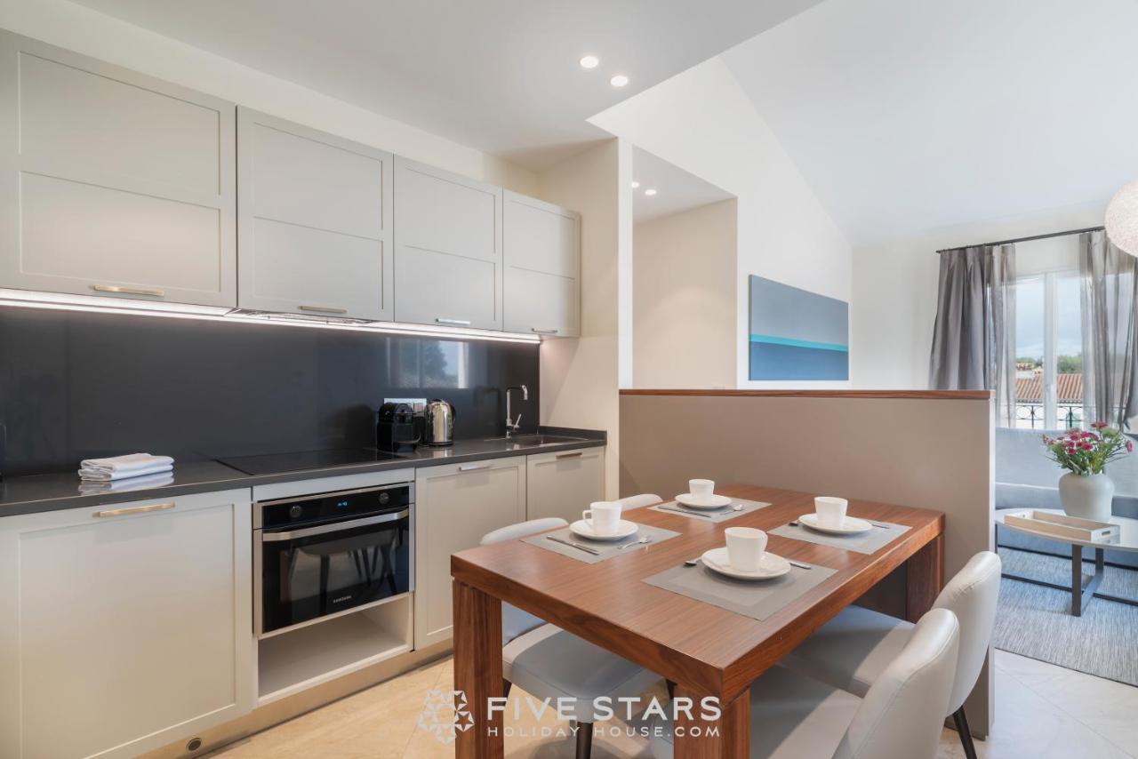 Villa Artemys - Five Stars Holiday House 쎙-쟝-꺞-페하 외부 사진