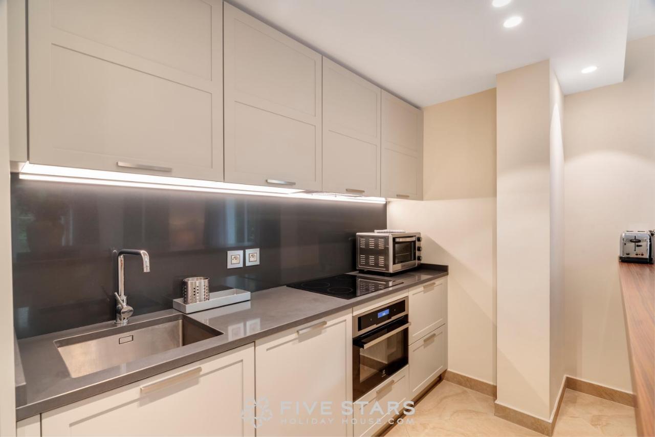 Villa Artemys - Five Stars Holiday House 쎙-쟝-꺞-페하 외부 사진